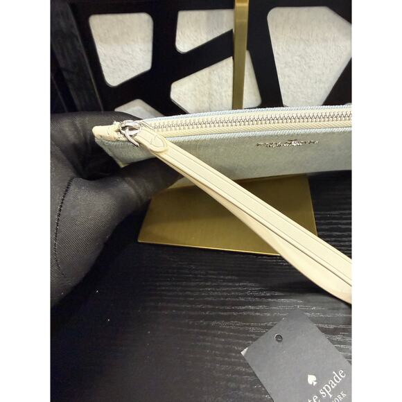 Kate Spade Lucy Denim Wristlet Blue Multi KO111 NWT Zip Pouch Bag - Picture 3 of 5